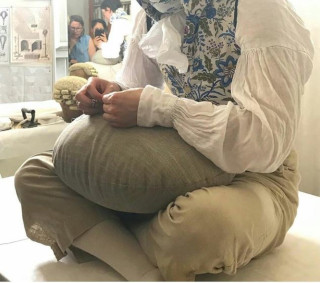 Regency Tailoring Posture